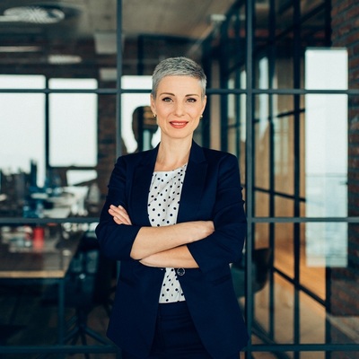 Better Guard Your People Healthcare, Pharma and Life Sciences